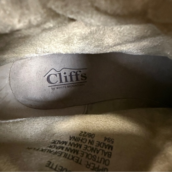 Cliffs by WHITE MOUNTAIN "Duette" Tan Ankle Boots with Knit Cuff, Size 10 WIDE - Picture 9 of 9